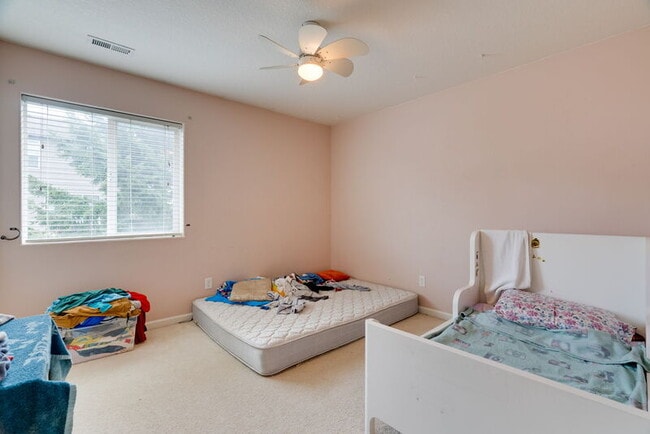 Building Photo - 16552 NE Pacific Terrace