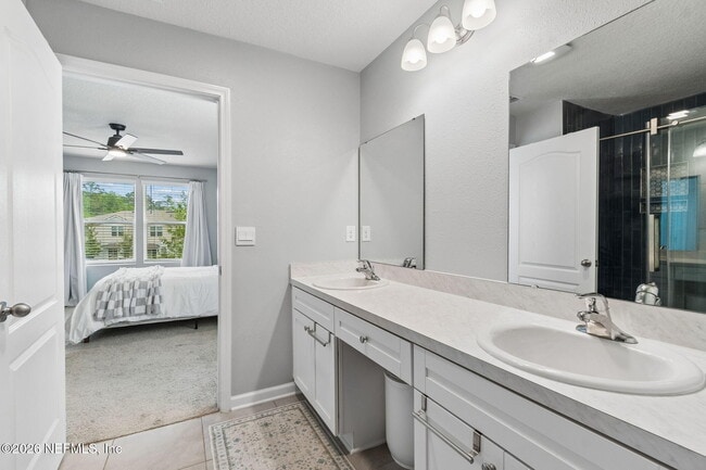 Building Photo - 49 Pasadena Dr