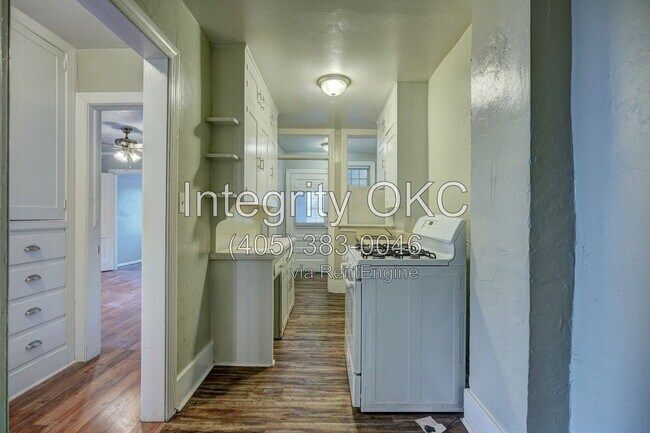 Building Photo - 1507 1/2 Northwest 17th Street