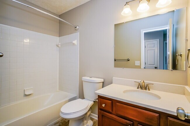 Building Photo - 6134 Northcliff Blvd