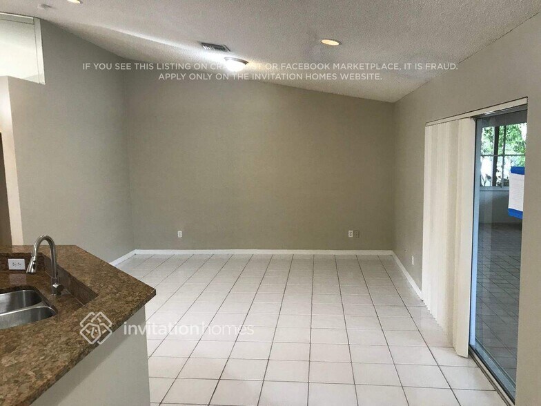 Building Photo - 441 SW 182nd Way