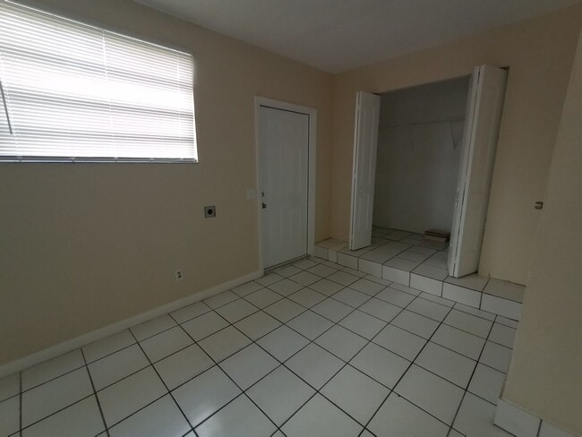 Building Photo - 3115 Prince Dr