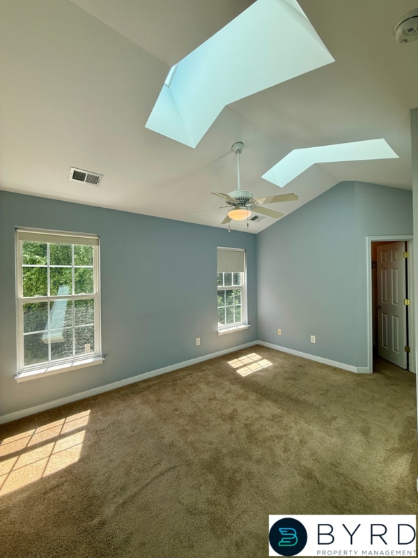 Building Photo - 8651 Millstream Dr