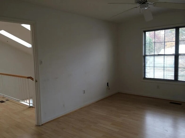 Building Photo - 19020 Amarillo Dr