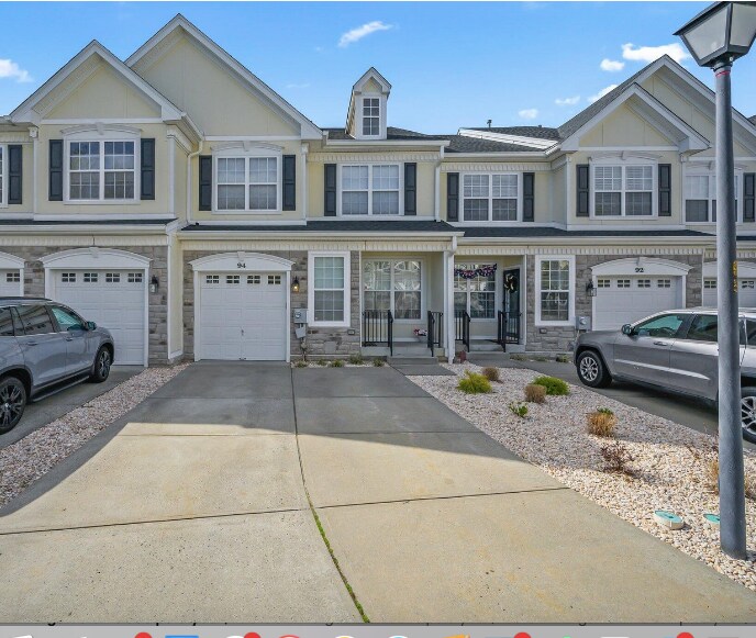 Primary Photo - 94 Brookfield Dr