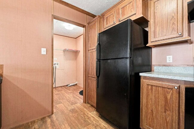 Building Photo - Spacious 3-Bedroom Rental on 1 Acre