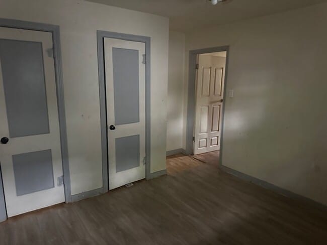 Building Photo - 4409 S Travis St