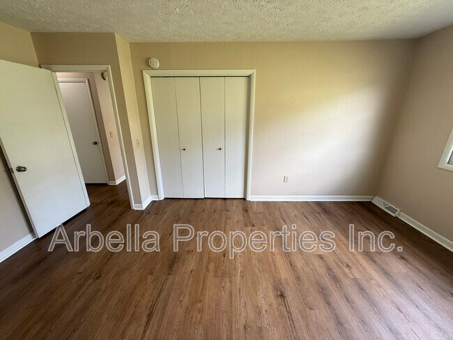 Building Photo - 915 Kendrick Creek Rd