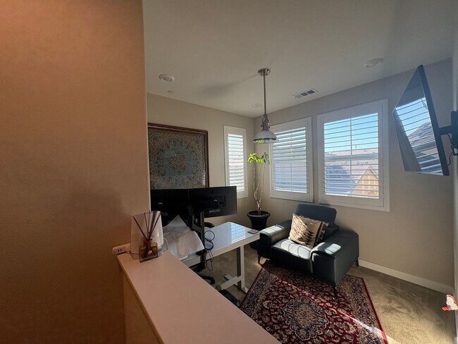 Building Photo - Elegant Fully Furnished 3BR/2.5BA Condo in Carlsbad