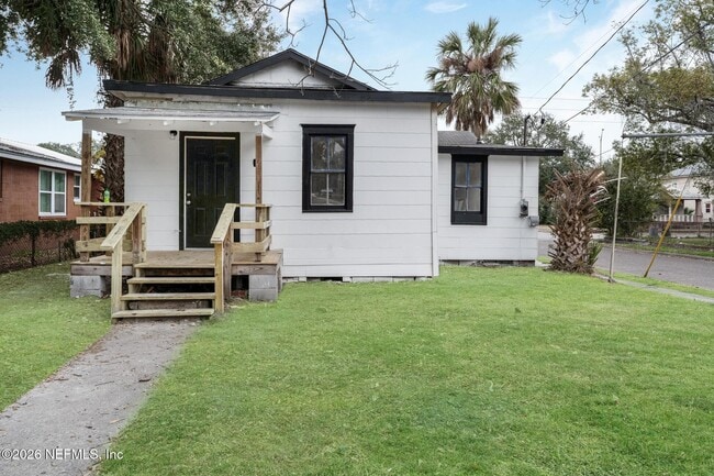 Building Photo - 2106 Moncrief Rd