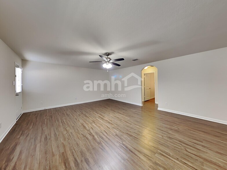 Building Photo - 7559 Bowdre