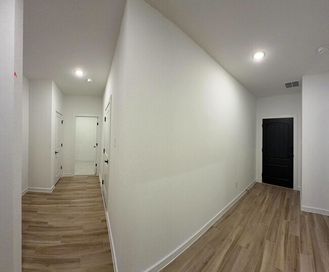 Building Photo - 8407 Tranquil Bay Ct