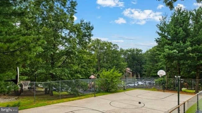 Building Photo - 1402 Tristram Cir