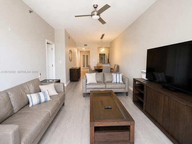 Building Photo - 8816 Collins Ave