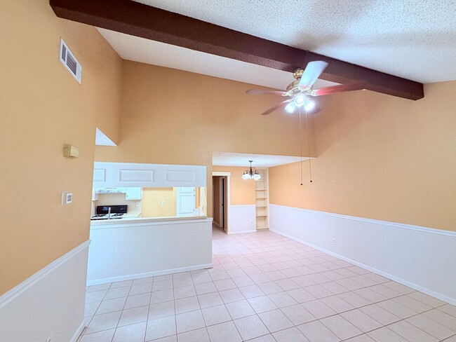 Building Photo - 6503 Columbia Oaks Ct