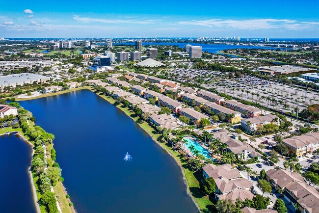 Building Photo - 690 Pacific Grove Dr