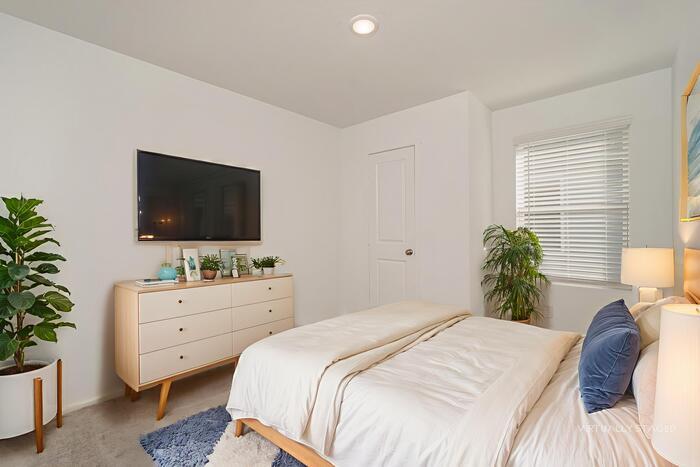 Building Photo - 554 Layne Overlook