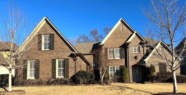 Primary Photo - 5 Bedroom /4 Bath House in LAKELAND!!!