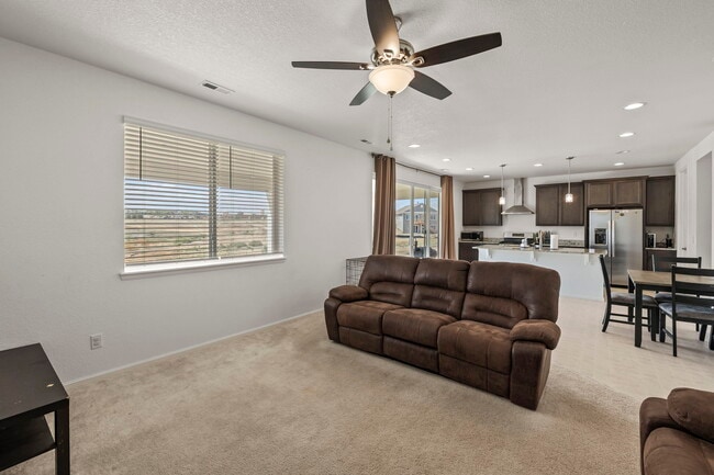 Building Photo - 3315 Bella Luna Dr