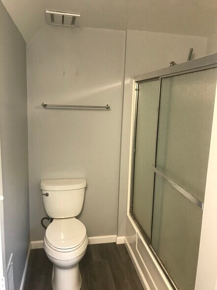 Bathroom - 2308 Durant Ave.