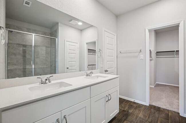Building Photo - 2405 Ambling Trl