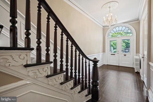 Building Photo - 12 Murray Pl