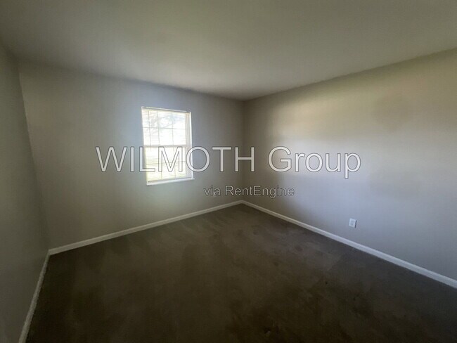 Building Photo - 1310 Millerwood Dr
