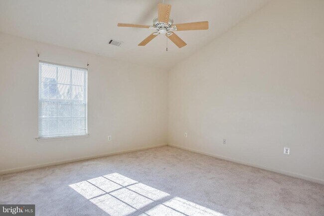 Building Photo - 100 Penwick Cir