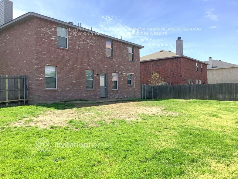 Building Photo - 1230 Sullivan Dr