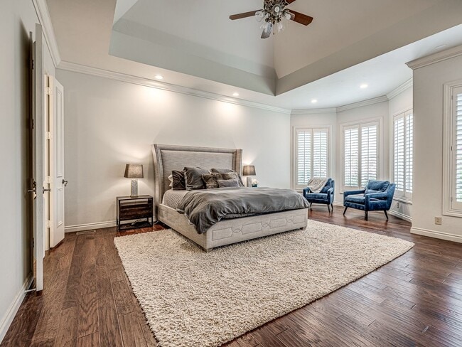 Building Photo - Stunning Luxury Home in East Edmond with a Pool/Jacuzzi + Woody Creek Addition + Theater Room+/5 ...