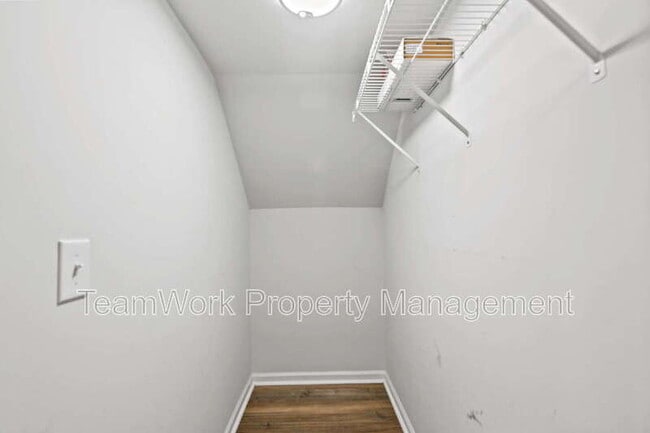 Building Photo - 126 Daniels Creek Cir