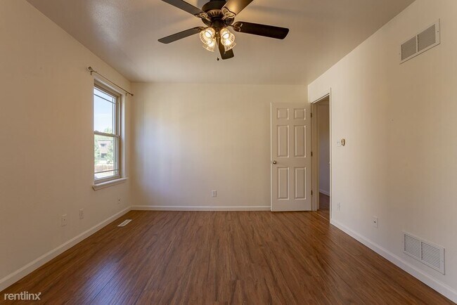 Building Photo - 2 br, 2 bath Condo - 701 North Harlan Stre...