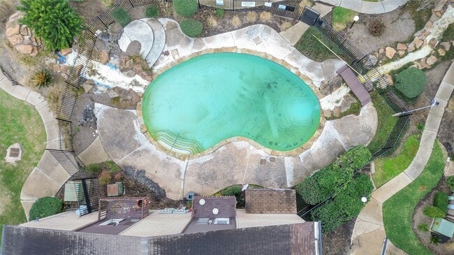 Building Photo - 12905 Woodforest Blvd