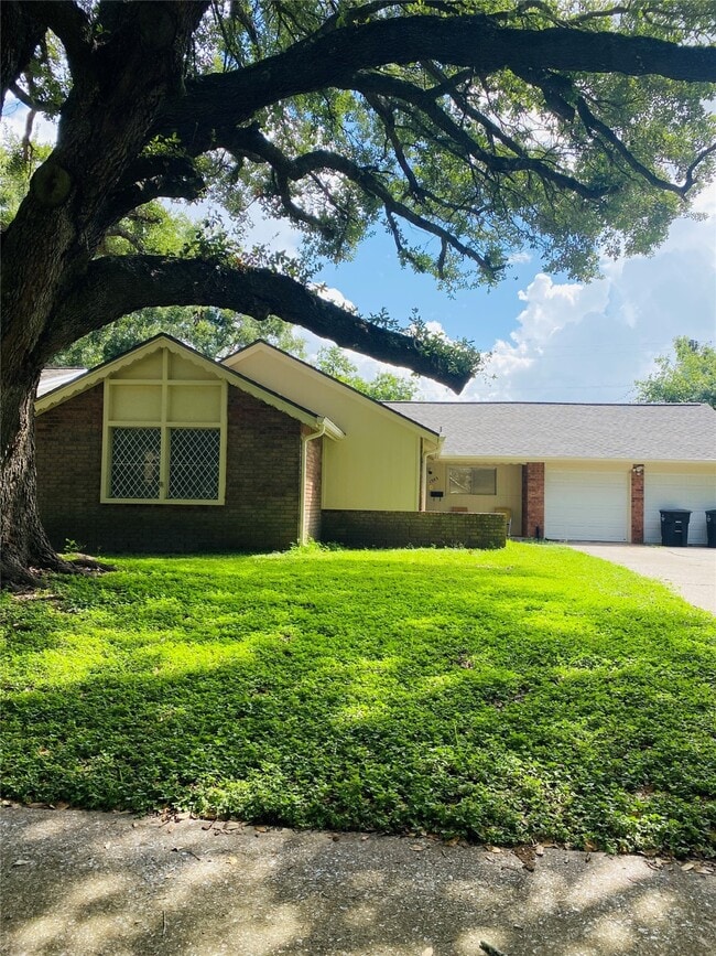 Primary Photo - 1503 Bayou Dr