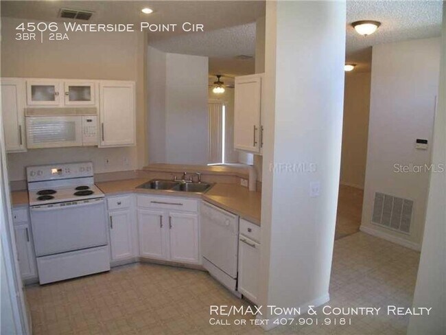 Building Photo - Waterfront Rental in Waterside Estates