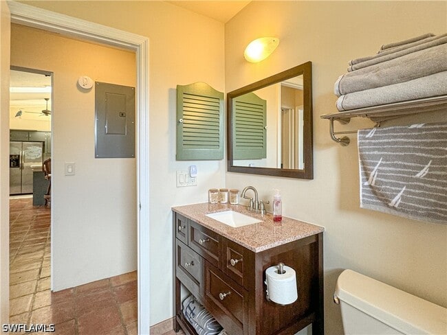 Building Photo - 1042 Oak Forest Dr