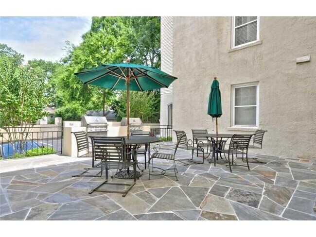 Building Photo - 1230 Piedmont Ave NE