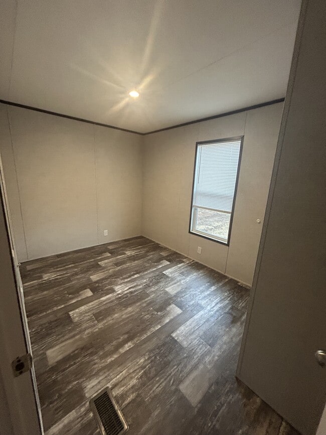 Building Photo - 205 Addison St