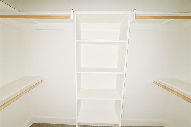 Building Photo - 1931 N Prairie Ave