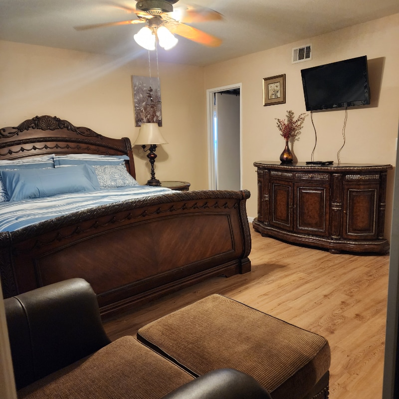 Building Photo - 6245 Ranch Style Highland Home Rnch