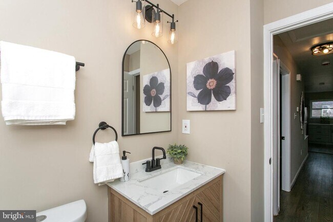 Building Photo - 5026 Preston Ln