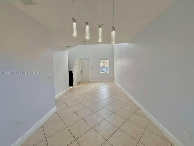 Building Photo - 922 NW 134th Ave