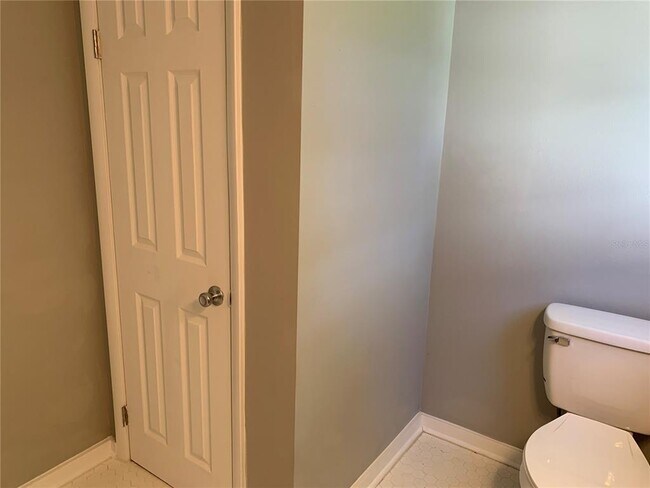 Building Photo - 3516 W San Pedro St