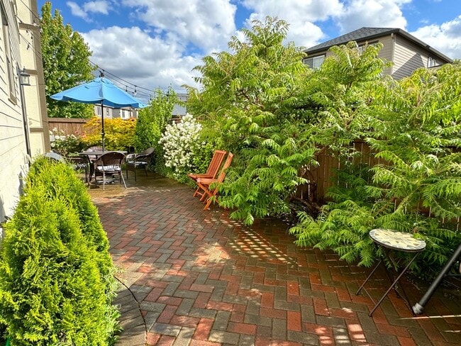 Building Photo - Beautiful 2 story Home in Wilsonville