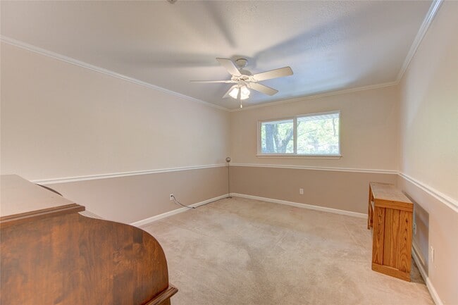 Building Photo - 824 Wax Myrtle Ln