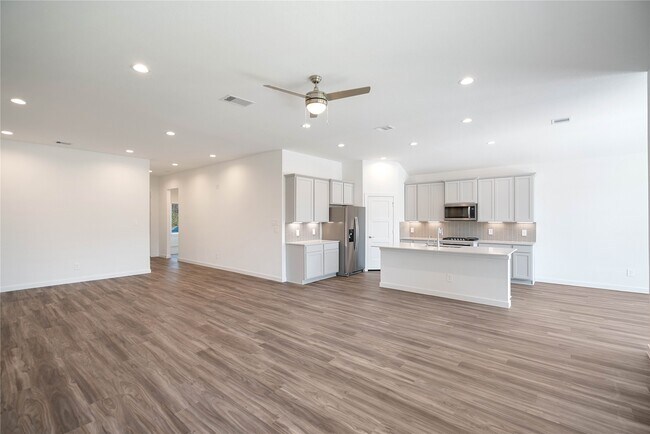 Building Photo - 13325 Big Sky Ct