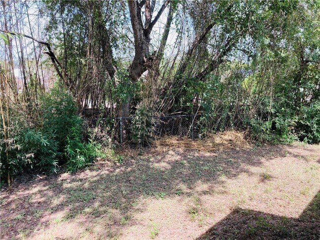 Building Photo - 112 Hillside Cove