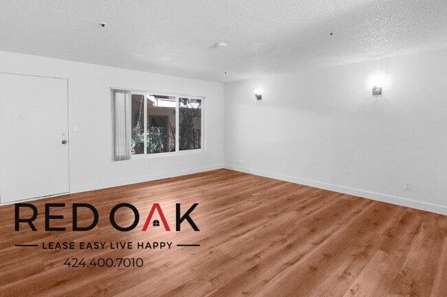 Building Photo - 13910 Sayre St