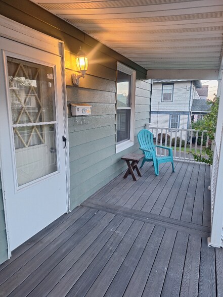 Building Photo - 10 Euclid Ave