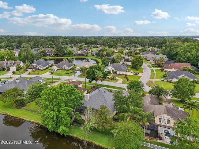 Building Photo - 2260 Harbor Lake Dr